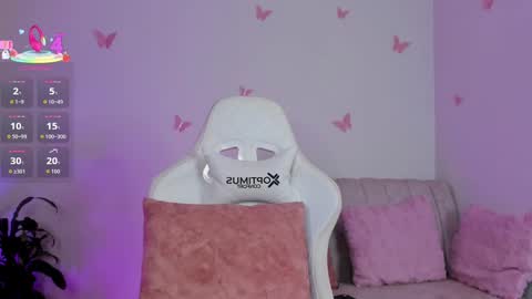 Snapshot of emilyrive chatting on September 27, 9:33 pm Emily online show from September 27, 9:33 pm