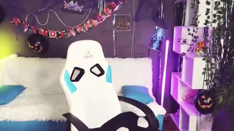 Emily online show from October 23, 2:06 am