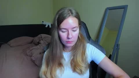 Emily online show from October 19, 11:12 am