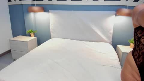 Emily  online show from December 15, 12:54 pm