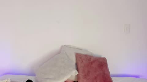 emma online show from January 6, 12:31 pm