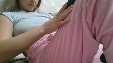 Snapshot of emma_991 chatting on October 9, 1:59 pm emma_991 online show from October 9, 1:59 pm