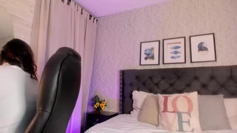 Emma online show from February 5, 12:38 pm