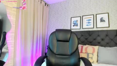 Emma online show from February 13, 12:43 pm