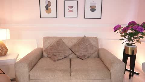 emma__walkerr_ online show from June 5, 7:09 pm
