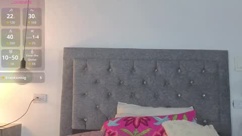 Snapshot of emma_blake__ chatting on October 1, 6:51 am Emma online show from October 1, 6:51 am