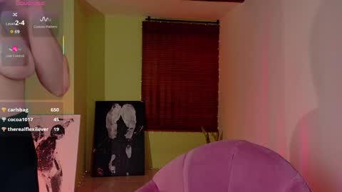 Emma online show from April 22, 5:54 pm