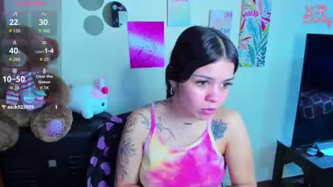 emma_boo_ online show from June 30, 4:39 pm