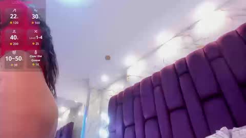 Snapshot of emma_carterr1 chatting on September 20, 1:49 am pau online show from September 20, 1:49 am