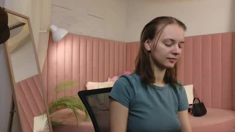 emma_chaser online show from May 4, 1:31 am