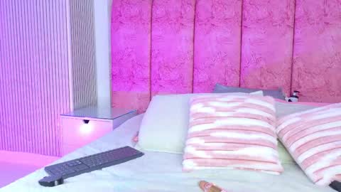 Emma online show from February 26, 3:38 am