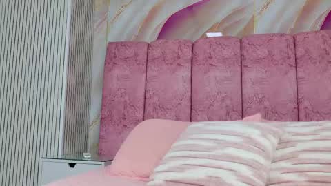 Emma online show from April 30, 3:12 am