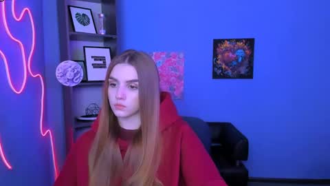 Emma online show from April 21, 1:51 pm