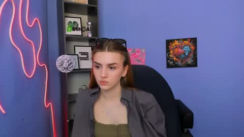 Emma online show from April 15, 11:11 am