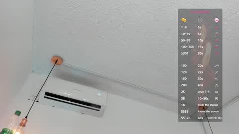 emma_jewl online show from March 16, 7:40 pm