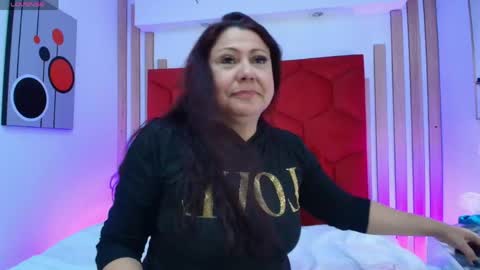 Emma 3 online show from April 28, 12:42 pm