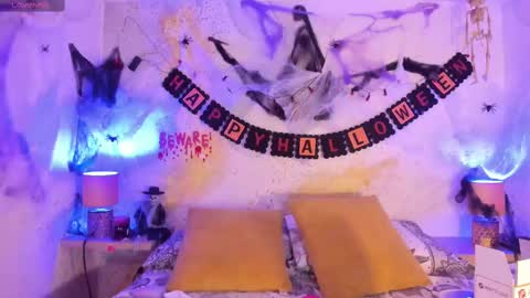 emma_jhoons online show from October 5, 11:26 am