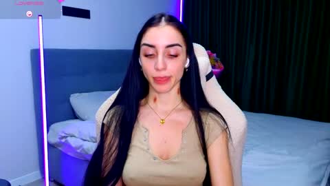 Emma online show from March 20, 7:52 pm