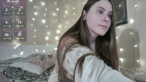 emma_just online show from July 5, 7:14 am