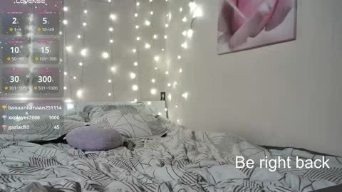 emma_just online show from December 15, 8:36 pm