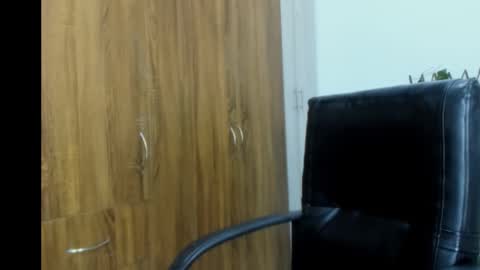 Snapshot of emma_lean chatting on October 12, 7:38 pm whises lits online show from October 12, 7:38 pm