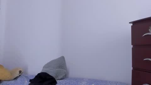 Snapshot of emma_lean chatting on September 21, 1:32 pm whises lits online show from September 21, 1:32 pm