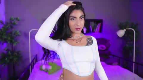 Emma online show from June 20, 10:13 pm
