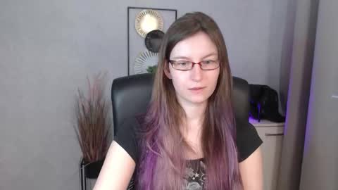 Snapshot of emma_lust94 chatting on September 18, 5:39 am emma online show from September 18, 5:39 am
