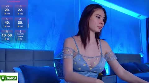 Emma online show from November 8, 8:08 am