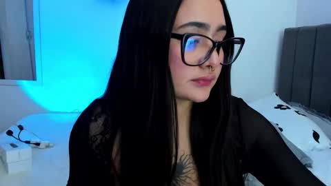 Emma online show from January 16, 1:56 am