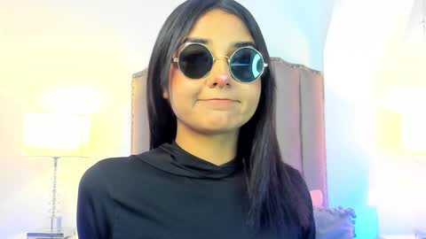 Snapshot of emma_torres__ chatting on January 7, 12:31 pm Ema online show from January 7, 12:31 pm