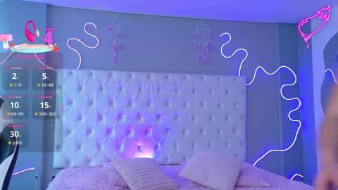 emma_visconti online show from November 18, 12:39 pm