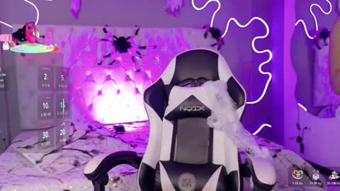 emma_visconti online show from October 30, 2:07 pm