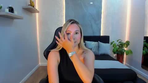 EMMA online show from July 4, 6:37 pm