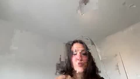 Emma online show from May 6, 5:39 pm