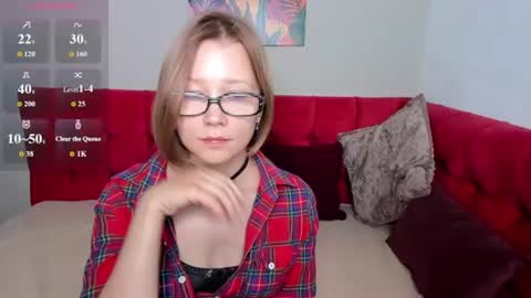 Emma 3 online show from June 18, 1:40 am