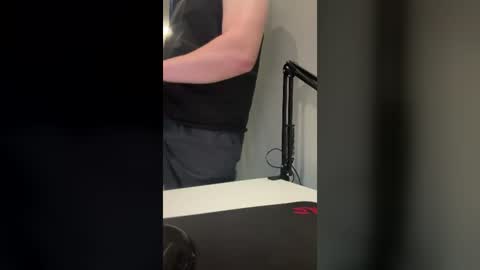 emmafreez online show from June 17, 6:31 pm