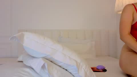 Emma online show from July 9, 2:03 am