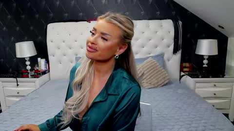 Emma Mavis online show from May 5, 6:05 am