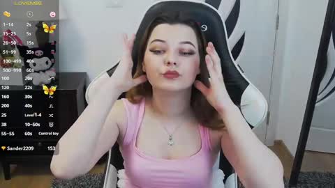 Emma online show from May 6, 5:50 pm