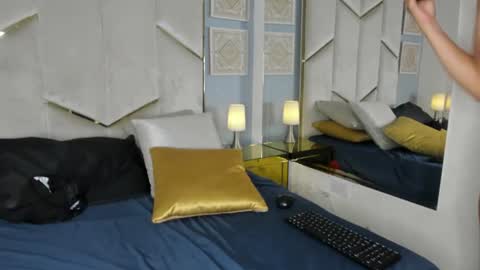 Emma Richards online show from June 11, 12:43 am