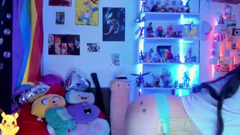 Emma online show from February 13, 4:30 pm