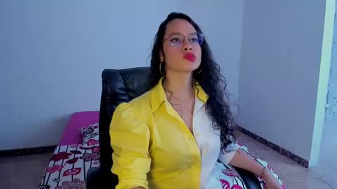 Snapshot of emmatorres9 chatting on February 28, 8:39 pm Emma Torres online show from February 28, 8:39 pm