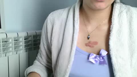 emmie online show from February 12, 9:10 am