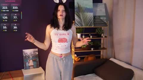 Emily online show from March 4, 4:19 am