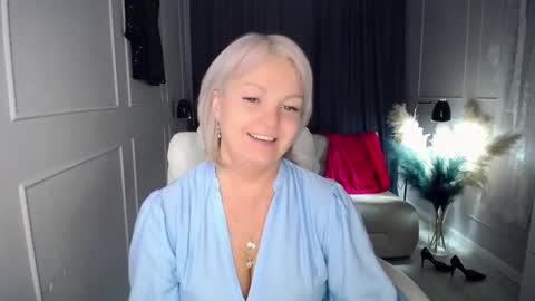 emmmam online show from October 29, 11:03 am