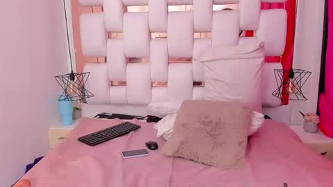 emmy online show from November 28, 9:40 pm