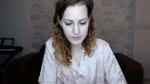 Erdbeeren mit Sahne online show from February 21, 4:37 pm