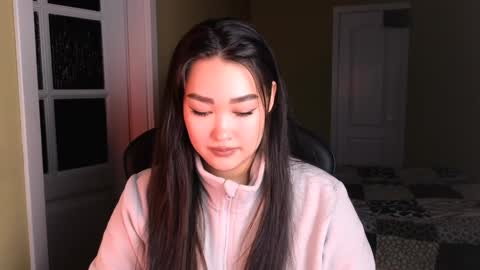 Erica Wayne online show from January 7, 2:41 pm