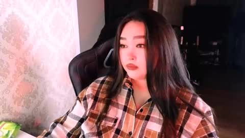 Erica Wayne online show from December 15, 1:33 am